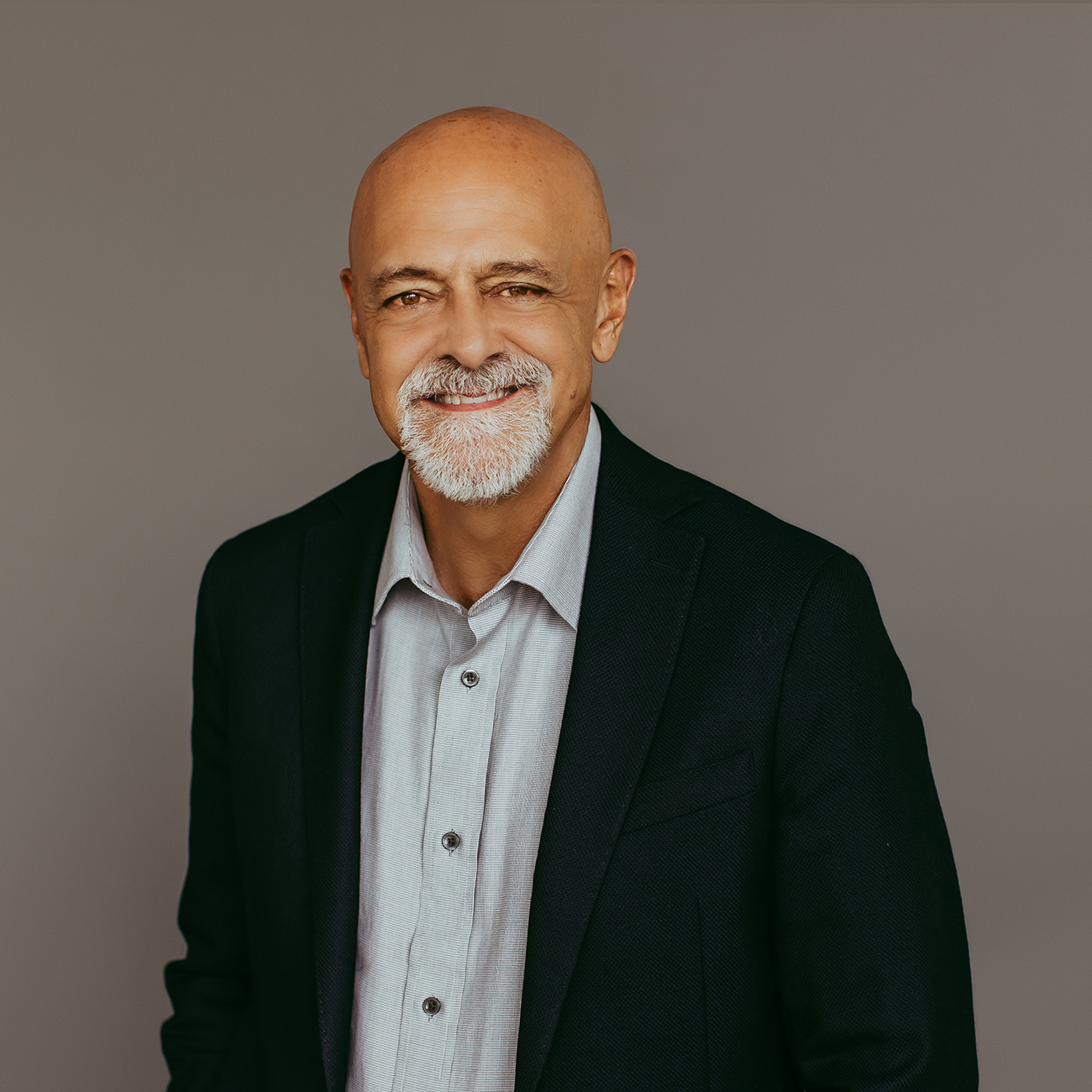 FG0A2241 - Learn More About the People at Medical Transformation Center